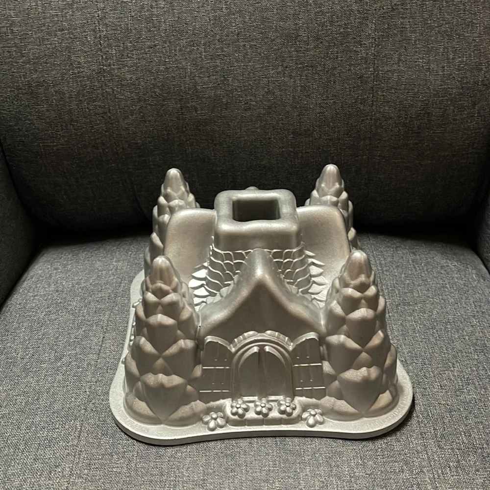 Nordic Ware good used